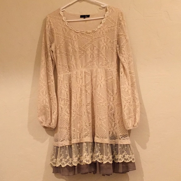 Ryu dress cream dress - Picture 1 of 6